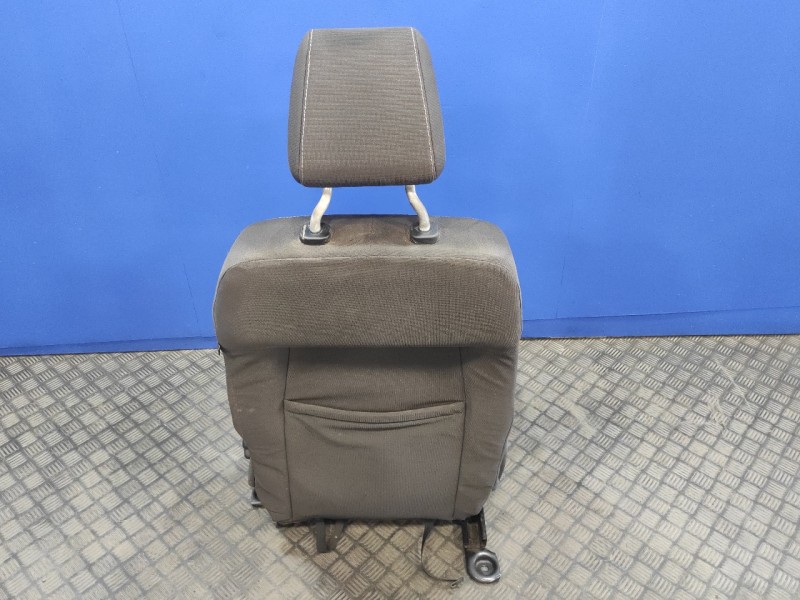 Recambio de juego asientos completo para ford focus lim. (cb8) 1.6 tdci cat referencia OEM IAM   