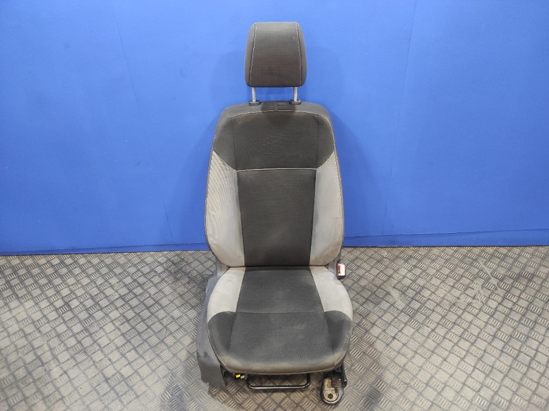 Recambio de juego asientos completo para ford focus lim. (cb8) 1.6 tdci cat referencia OEM IAM   
