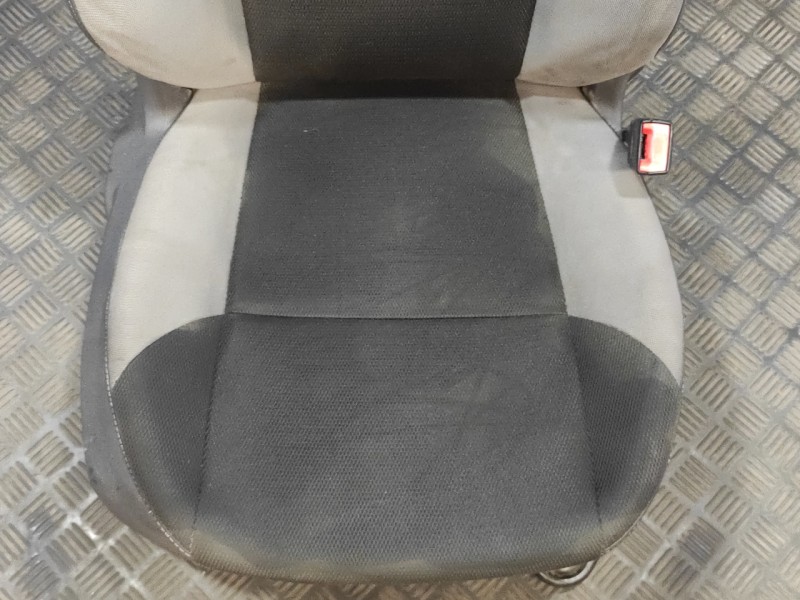 Recambio de juego asientos completo para ford focus lim. (cb8) 1.6 tdci cat referencia OEM IAM   