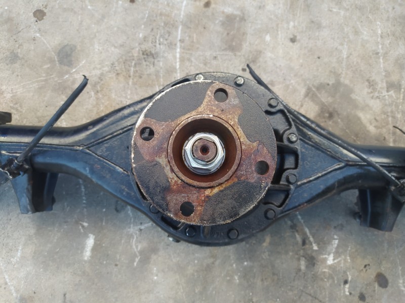 Recambio de puente trasero para nissan atleon 3.0d referencia OEM IAM ZD30  