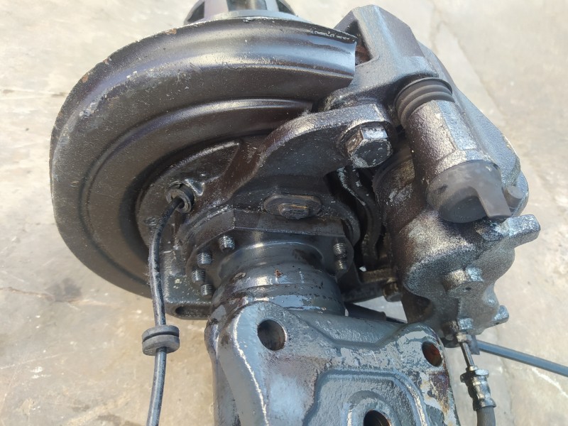 Recambio de puente trasero para nissan atleon 3.0d referencia OEM IAM ZD30  