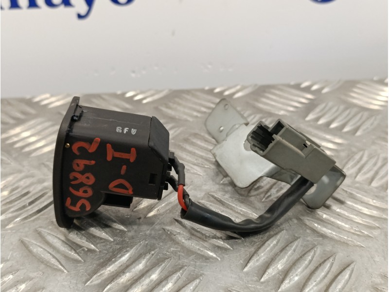 Recambio de interruptor para hyundai santa fe (bm) 2.2 crdi style 4x4 referencia OEM IAM 935552B000  