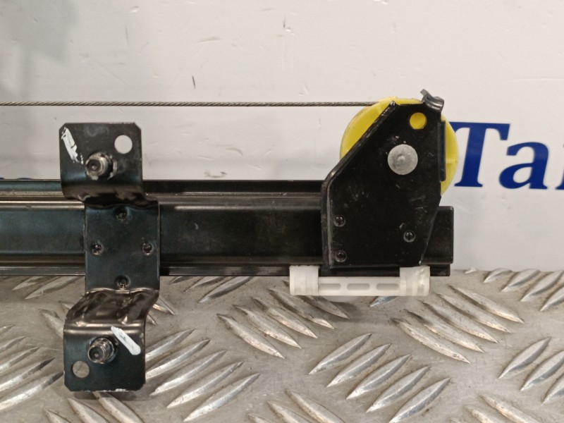 Recambio de elevalunas delantero derecho para peugeot boxer furgón 2.2 hdi fap cat referencia OEM IAM 1368921080  37249000