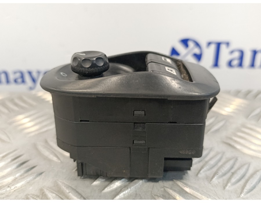 Recambio de mando elevalunas delantero izquierdo para peugeot 206 berlina 1.4 16v cat (kfu / et3j4) referencia OEM IAM   