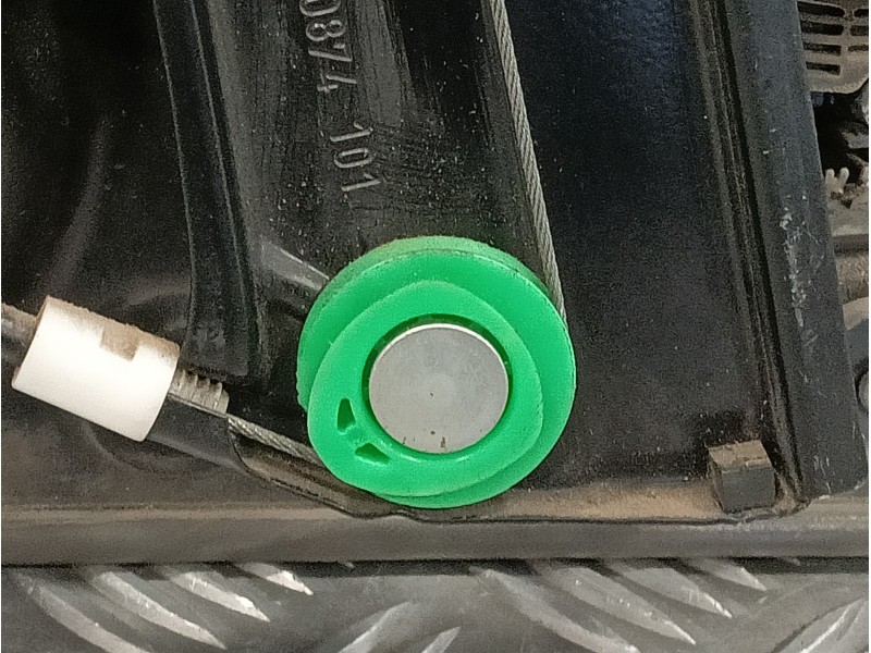 Recambio de elevalunas delantero derecho para volkswagen passat variant (3c5) 2.0 tdi referencia OEM IAM 3C1837756K 1K0959792L 1