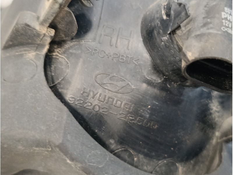 Recambio de faro antiniebla derecho para hyundai santa fe (bm) 2.2 crdi style 4x4 referencia OEM IAM 922022B500  