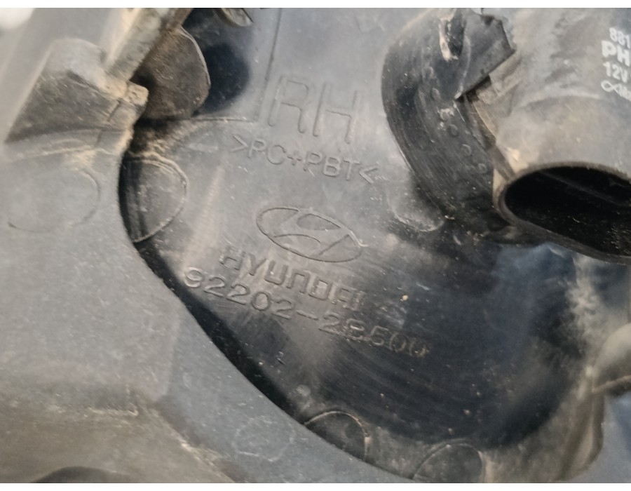 Recambio de faro antiniebla derecho para hyundai santa fe (bm) 2.2 crdi style 4x4 referencia OEM IAM 922022B500  