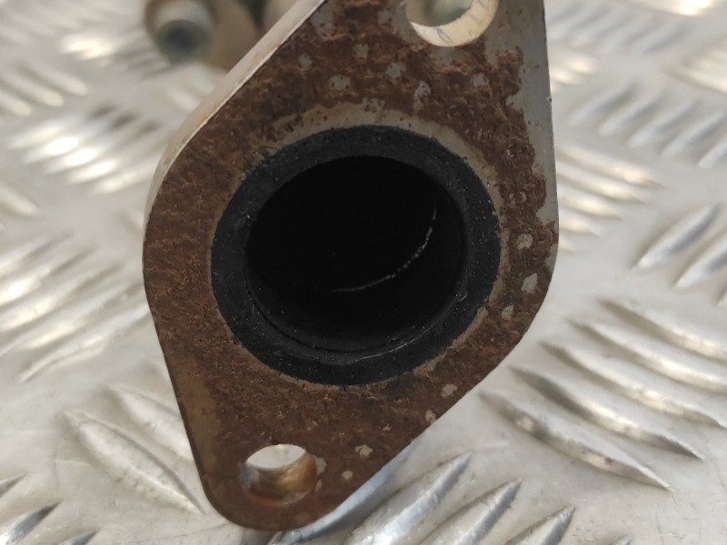 Recambio de valvula egr para volvo s80 berlina 2.5 turbodiesel referencia OEM IAM 074131525F  074131503