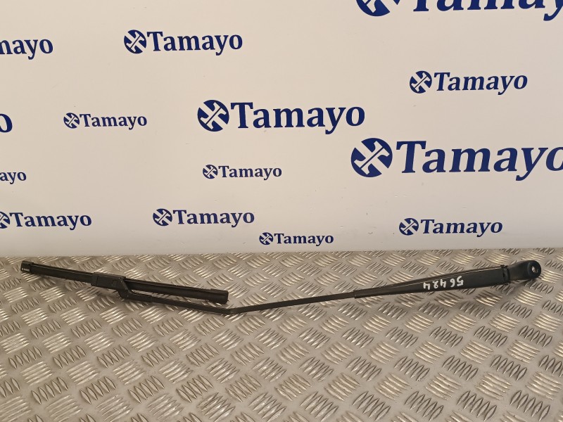 Recambio de brazo limpia delantero derecho para peugeot 208 1.2 12v e-vti referencia OEM IAM 9673292080  