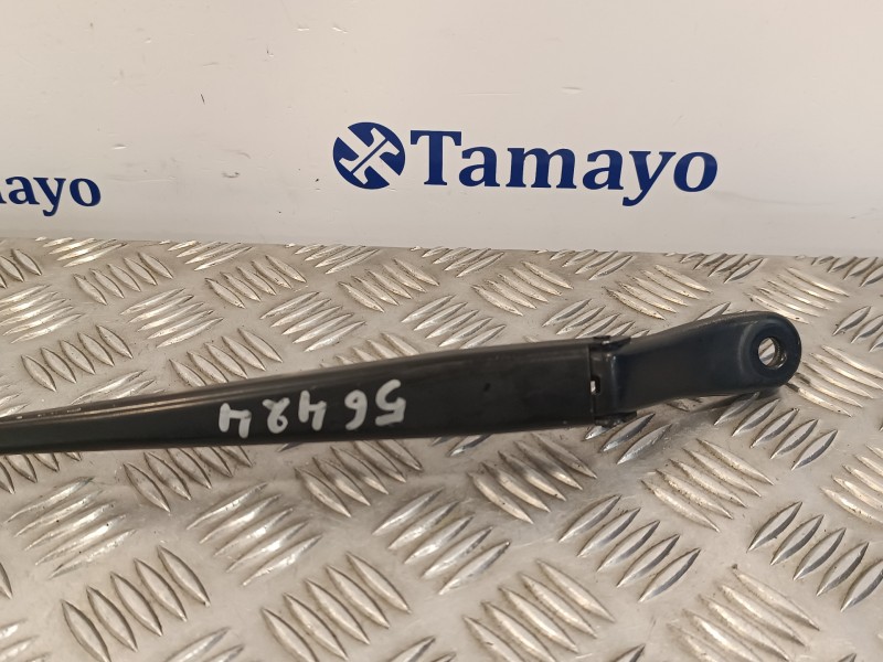 Recambio de brazo limpia delantero derecho para peugeot 208 1.2 12v e-vti referencia OEM IAM 9673292080  