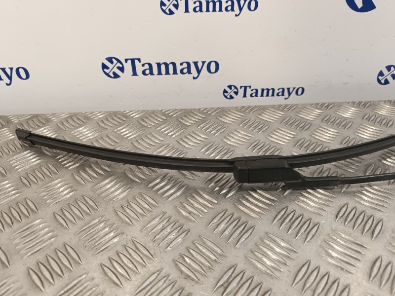 Recambio de brazo limpia delantero izquierdo para peugeot 208 1.2 12v e-vti referencia OEM IAM 9673291980  