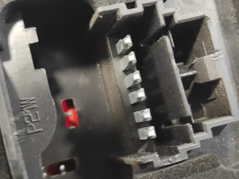 Recambio de piloto trasero derecho para renault clio ii fase ii (b/cb0) 1.2 referencia OEM IAM 8200917487  