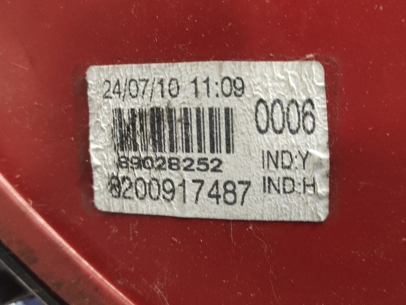 Recambio de piloto trasero derecho para renault clio ii fase ii (b/cb0) 1.2 referencia OEM IAM 8200917487  