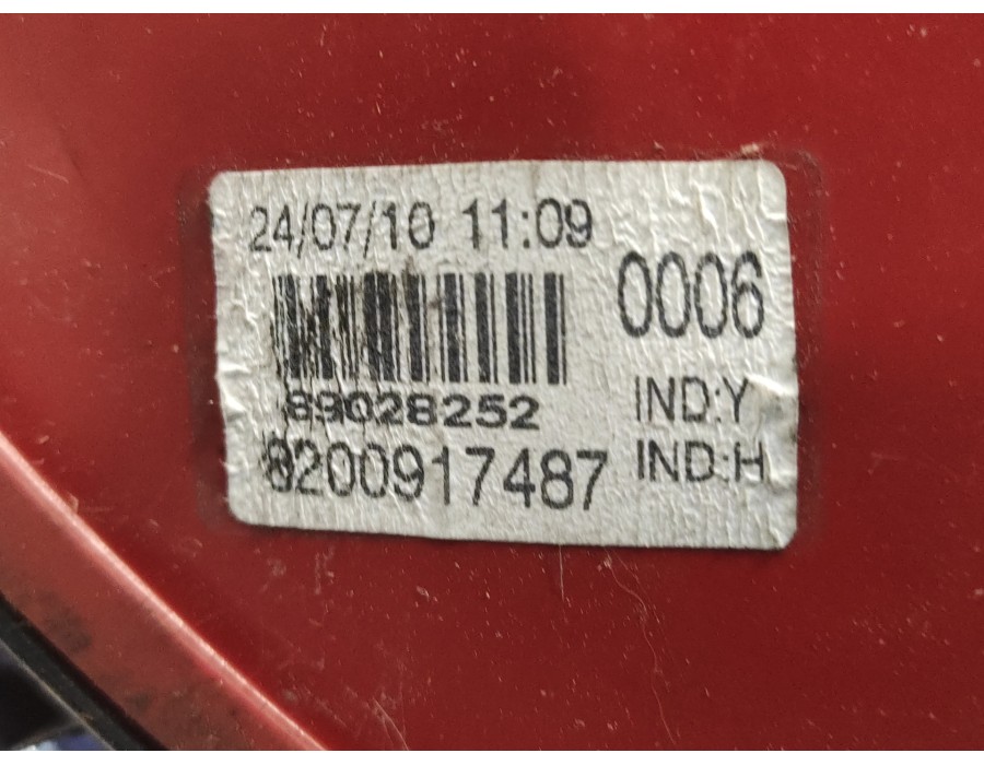 Recambio de piloto trasero derecho para renault clio ii fase ii (b/cb0) 1.2 referencia OEM IAM 8200917487  
