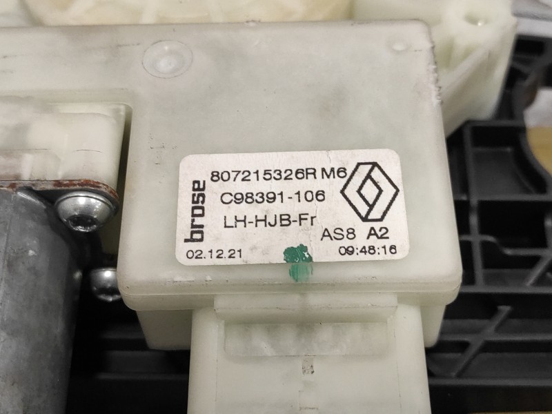 Recambio de elevalunas delantero izquierdo para renault captur ii 1.3 tce referencia OEM IAM 807215326R  