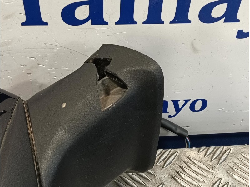 Recambio de retrovisor derecho para renault captur ii 1.3 tce referencia OEM IAM   