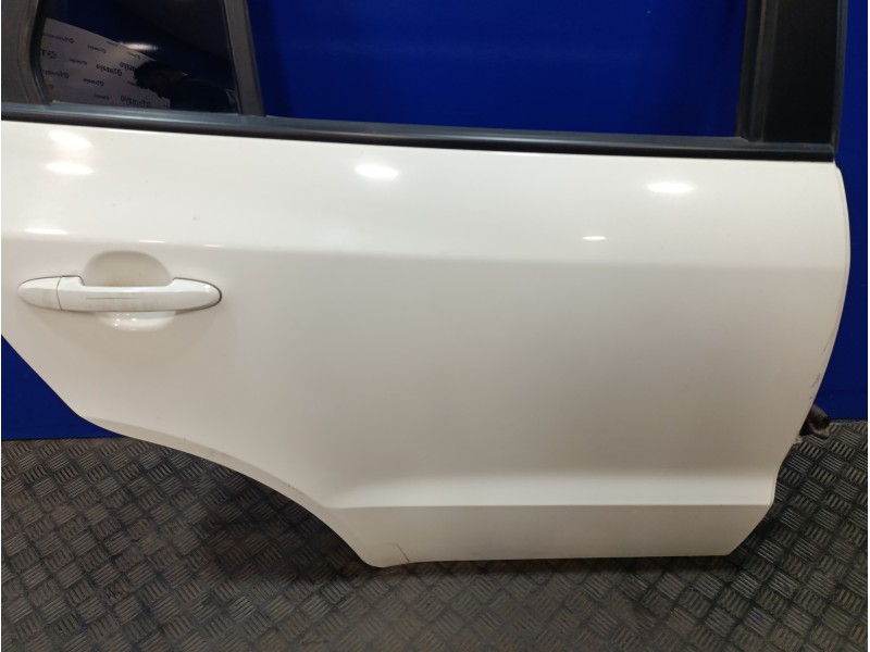 Recambio de puerta trasera derecha para hyundai santa fe (bm) 2.2 crdi style 4x4 referencia OEM IAM   