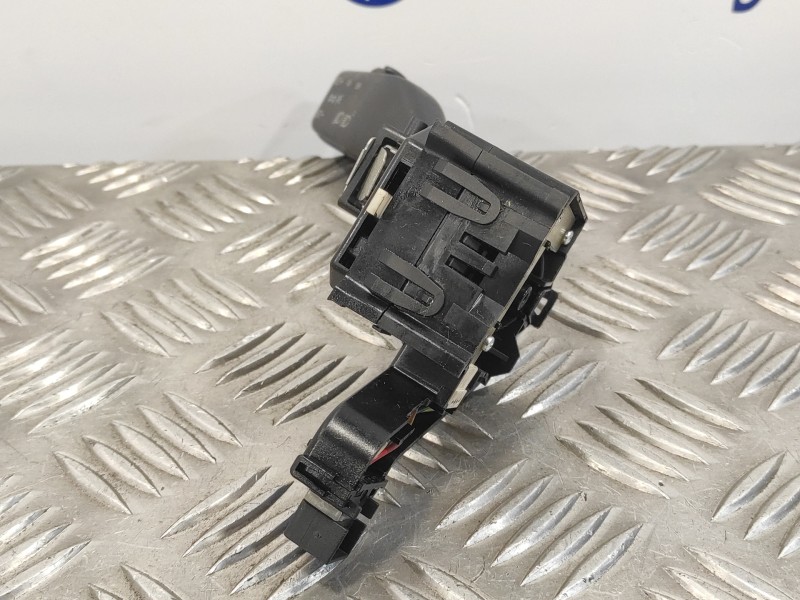 Recambio de mando intermitentes para volkswagen golf v berlina (1k1) 1.4 16v tsi referencia OEM IAM 1K0953513A  