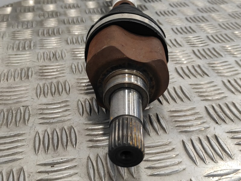 Recambio de transmision delantera izquierda para peugeot 407 referencia OEM IAM 9644292680  