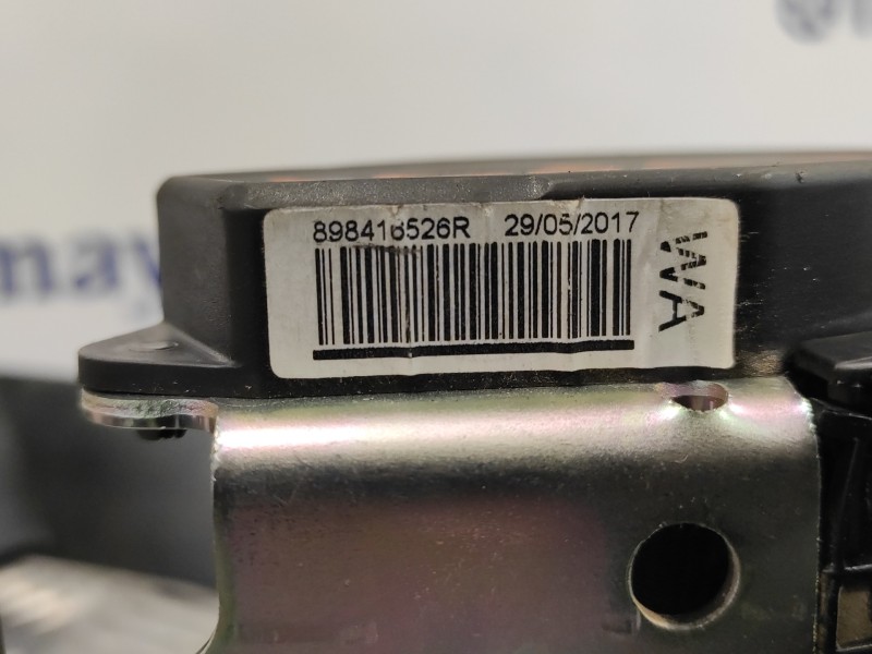 Recambio de cinturon seguridad trasero central para dacia lodgy 1.2 16v tce cat referencia OEM IAM 898416526R  