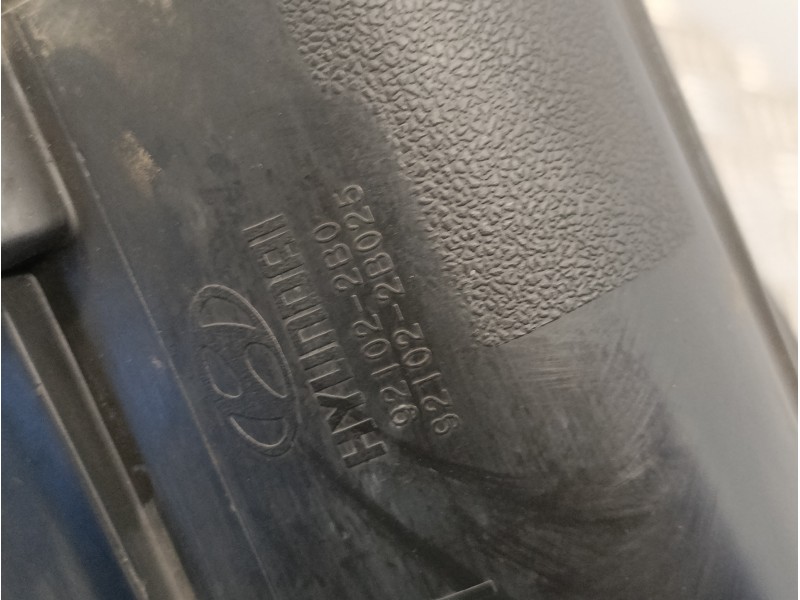 Recambio de faro derecho para hyundai santa fe (bm) 2.2 crdi style 4x4 referencia OEM IAM 921022B0  921022B025