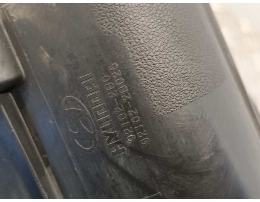 Recambio de faro derecho para hyundai santa fe (bm) 2.2 crdi style 4x4 referencia OEM IAM 921022B0  921022B025