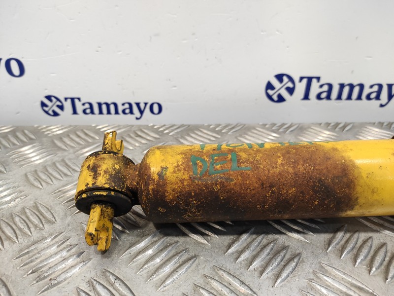 Recambio de amortiguador delantero para mitsubishi montero (l040) 2.5 turbodiesel referencia OEM IAM   