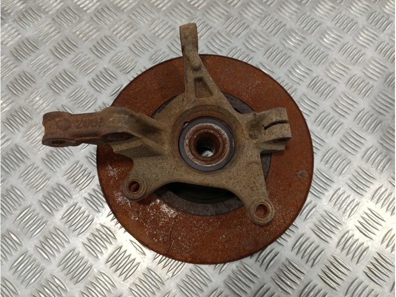 Recambio de mangueta delantera derecha para dacia lodgy 1.2 16v tce cat referencia OEM IAM   