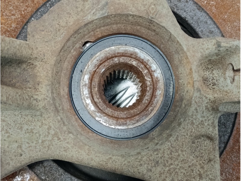 Recambio de mangueta delantera derecha para dacia lodgy 1.2 16v tce cat referencia OEM IAM   