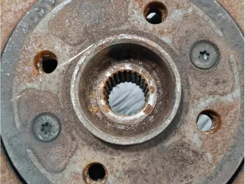 Recambio de mangueta delantera derecha para dacia lodgy 1.2 16v tce cat referencia OEM IAM   