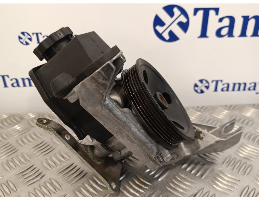 Recambio de bomba servodireccion para mercedes-benz clase c (w203) sportcoupe c 180 (203.735) referencia OEM IAM   