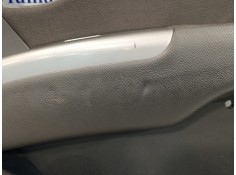 Recambio de guarnecido puerta delantera derecha para hyundai santa fe (bm) 2.2 crdi style 4x4 referencia OEM IAM 823202B000   2