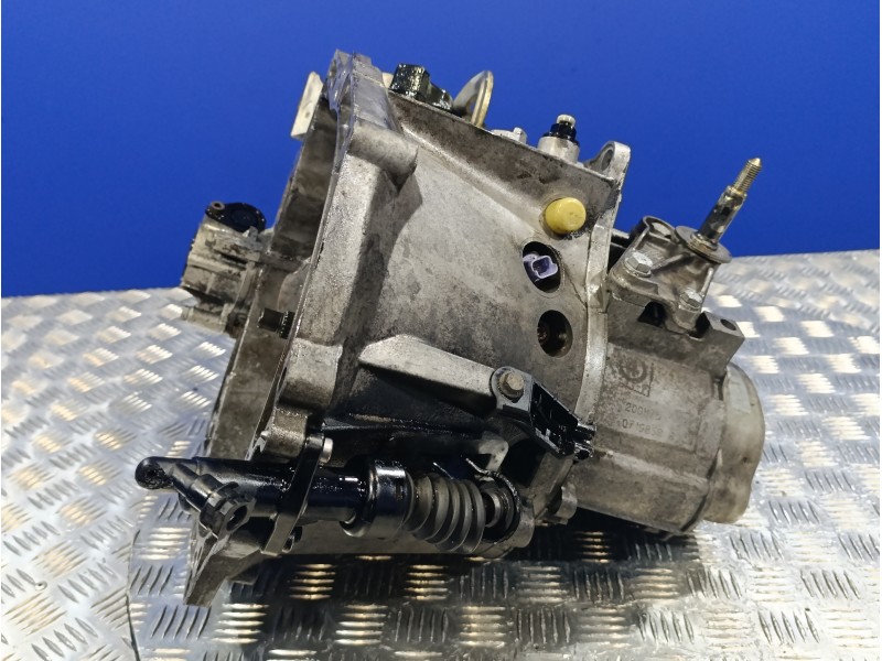 Recambio de caja cambios para citroën c4 coupe 1.6 16v hdi referencia OEM IAM 20DM75  