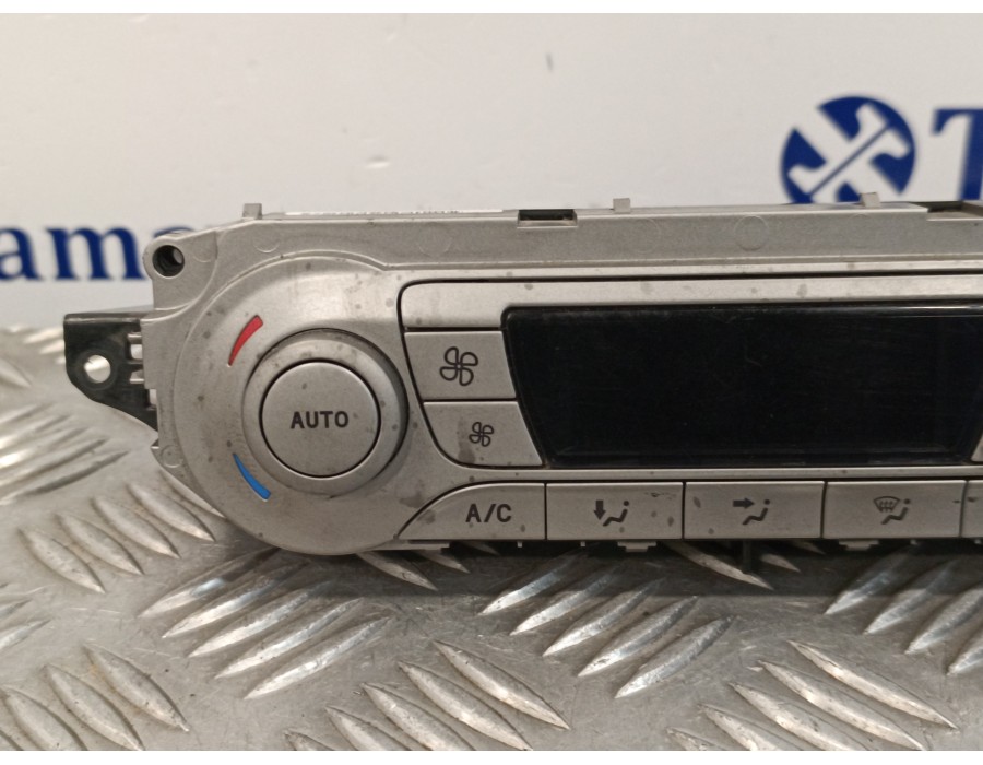 Recambio de mando climatizador para ford focus turnier (cb4) 1.6 tdci cat referencia OEM IAM 7M5T18C612CH  