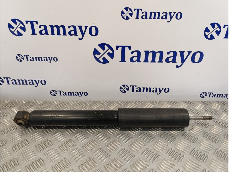 Recambio de amortiguador trasero derecho para kia sorento 2.5 crdi referencia OEM IAM 553103E500  