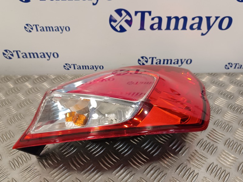 Recambio de piloto trasero derecho para ford fiesta (ccn) 1.25 16v cat referencia OEM IAM C1BB13404A  