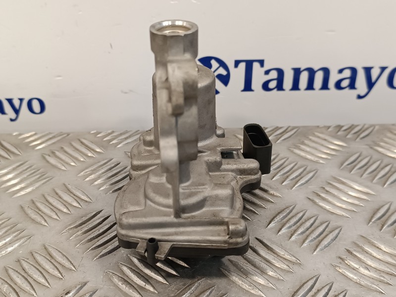 Recambio de valvula egr para skoda rapid 1.6 tdi dpf referencia OEM IAM 04B131501D  