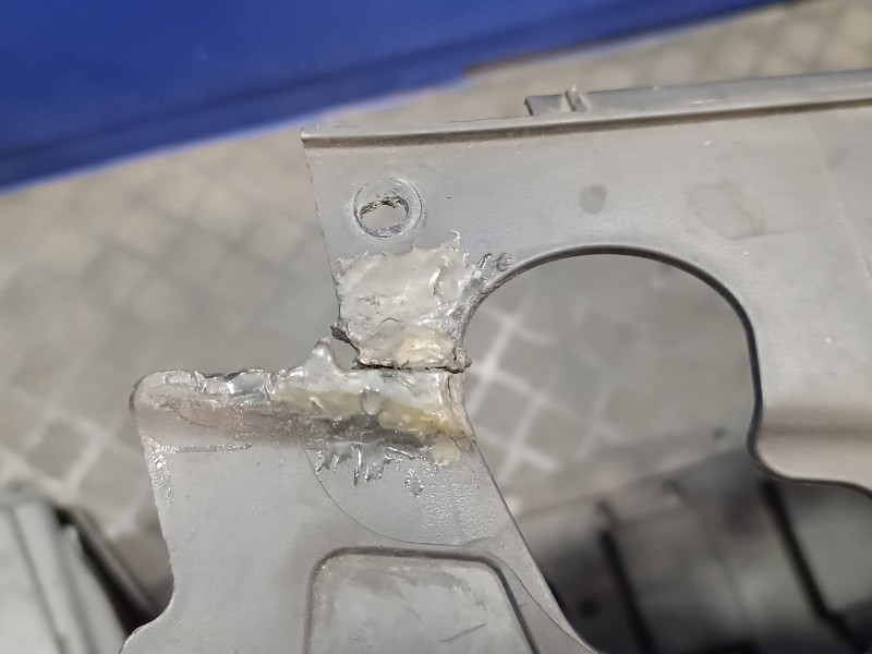 Recambio de paragolpes delantero para skoda rapid 1.6 tdi dpf referencia OEM IAM   