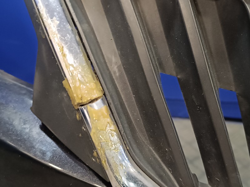 Recambio de paragolpes delantero para skoda rapid 1.6 tdi dpf referencia OEM IAM   