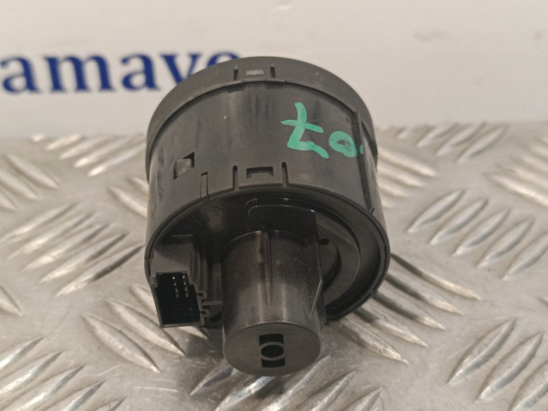 Recambio de mando luces para volkswagen polo (6c1) 1.0 referencia OEM IAM 5G0941431AA  10095083