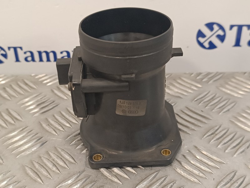 Recambio de caudalimetro para audi a3 (8l) 1.6 referencia OEM IAM 06A906461B  