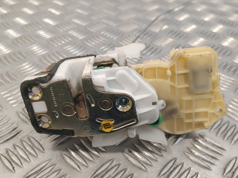 Recambio de cerradura puerta trasera izquierda para honda jazz (gd1/5) 1.4 dsi cat referencia OEM IAM   