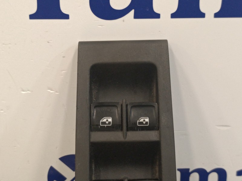 Recambio de mando elevalunas delantero izquierdo para skoda rapid 1.6 tdi dpf referencia OEM IAM 6V1959857A  