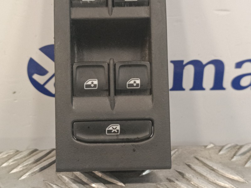 Recambio de mando elevalunas delantero izquierdo para skoda rapid 1.6 tdi dpf referencia OEM IAM 6V1959857A  