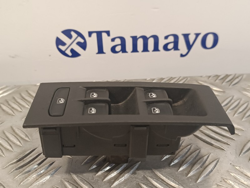 Recambio de mando elevalunas delantero izquierdo para skoda rapid 1.6 tdi dpf referencia OEM IAM 6V1959857A  