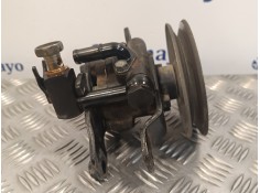 Recambio de bomba direccion para nissan terrano/terrano.ii (r20) 2.7 turbodiesel referencia OEM IAM 33103030  7F700 2