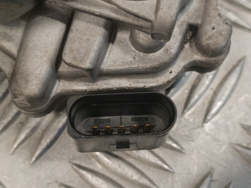 Recambio de caja mariposa para skoda rapid 1.6 tdi dpf referencia OEM IAM 04L128059AA  04L128063AA