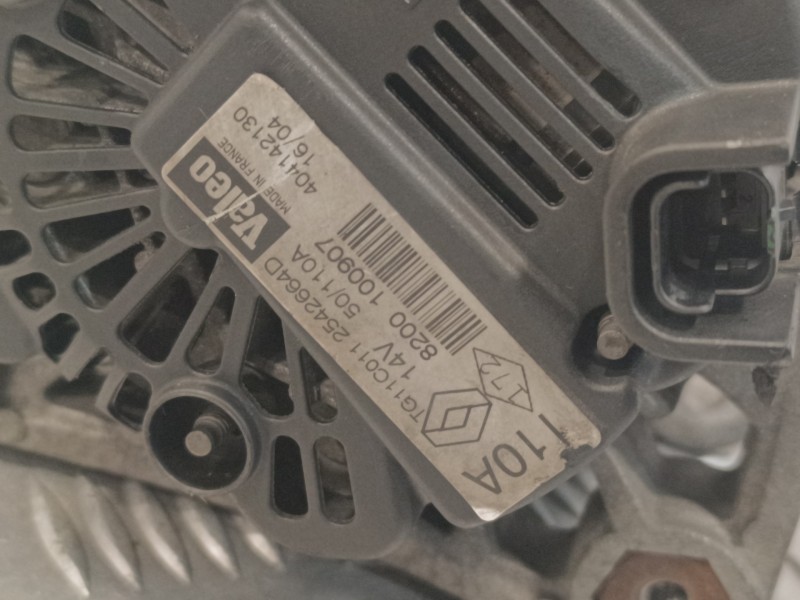 Recambio de alternador para renault megane ii berlina 3p 1.5 dci diesel referencia OEM IAM 8200100907  