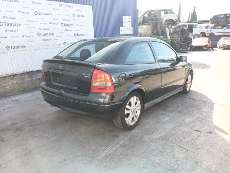 opel astra g hatchback (t98) del año 2001