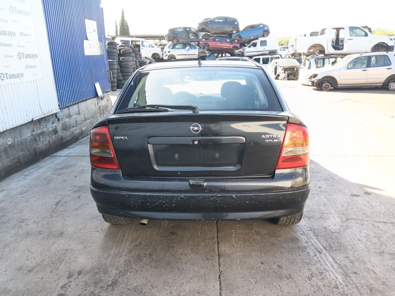 opel astra g hatchback (t98) del año 2001